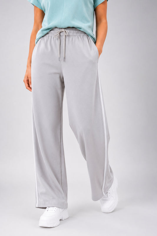 MODANO Women's Beige Trousers